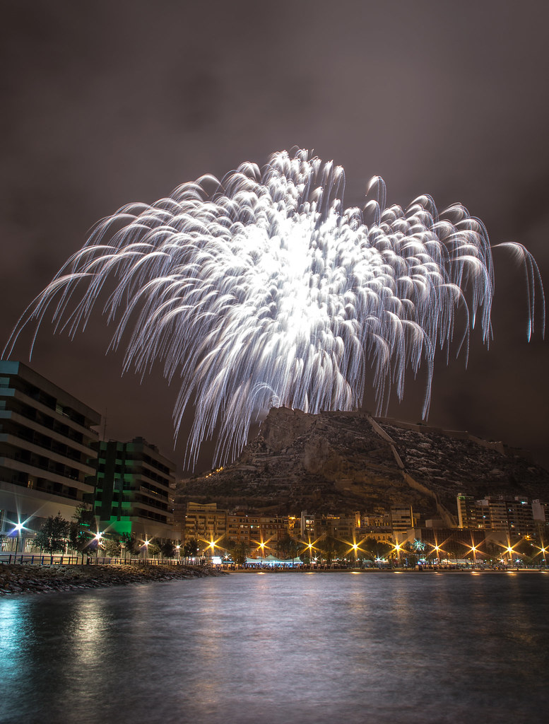 Hogueras Alicante, Els Fogueres de Sant Joan